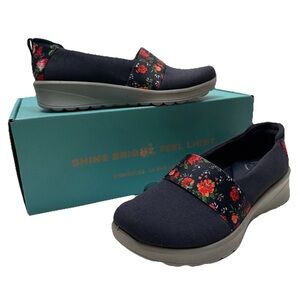 Bzees Gracie Navy Floral Loafers Women’s 5M Comfort Gardencore Slip-In Shoes